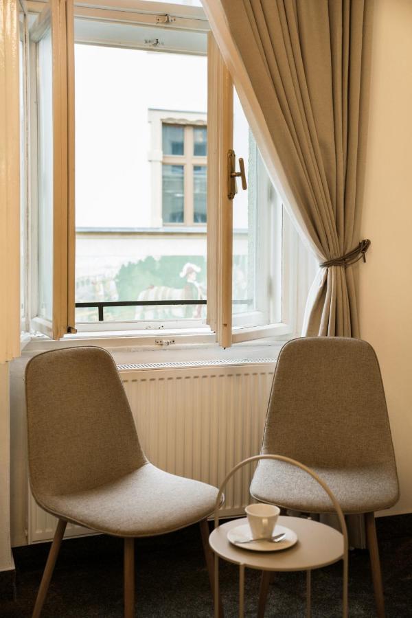 Apartma Zeyer 1887 كارلوفي فاري المظهر الخارجي الصورة